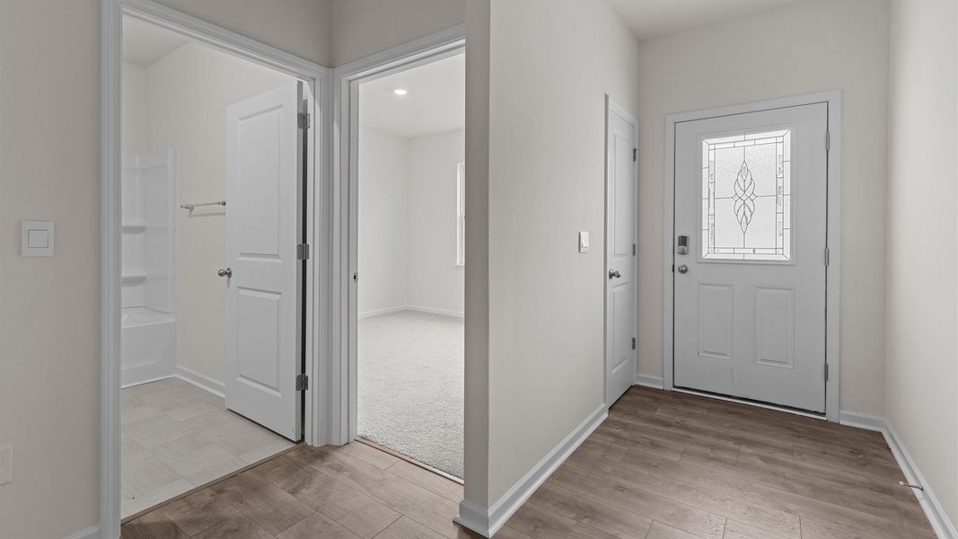 Spacious, unfurnished interior of a new home in Saddlebrook, Rocky Mount (Image 11).