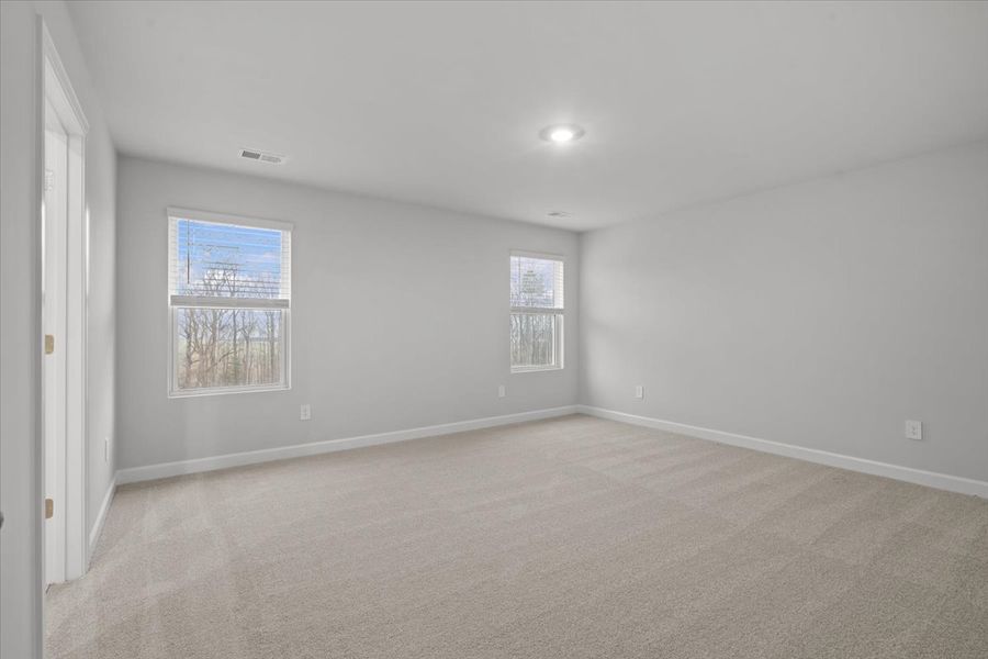 Spacious, unfurnished interior of a new home in Collier Ridge, Moore (Image 24).