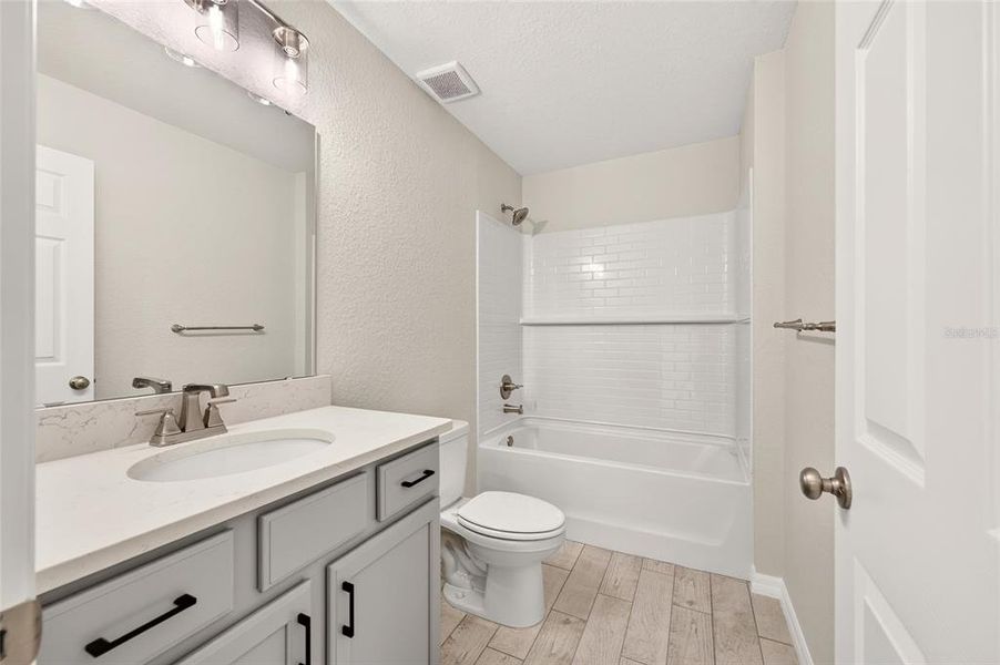 Furnished interior view inside a new home in , Ocala (Image 8).