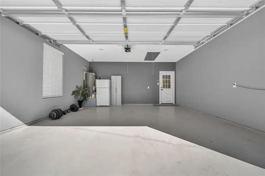 Spacious, unfurnished interior of a new home in , Wills Point (Image 20).