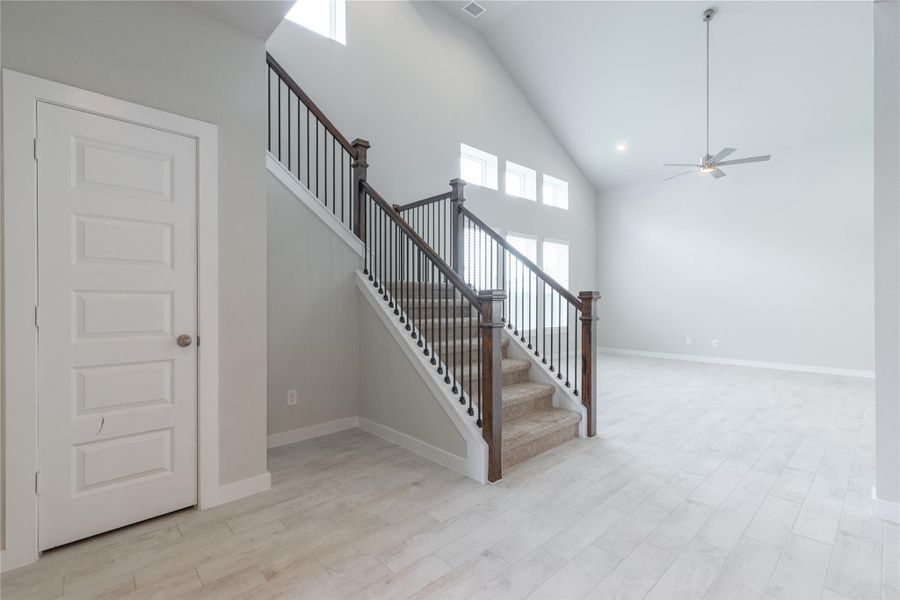 Spacious, unfurnished interior of a new home in Morton Creek Ranch, Katy (Image 35).