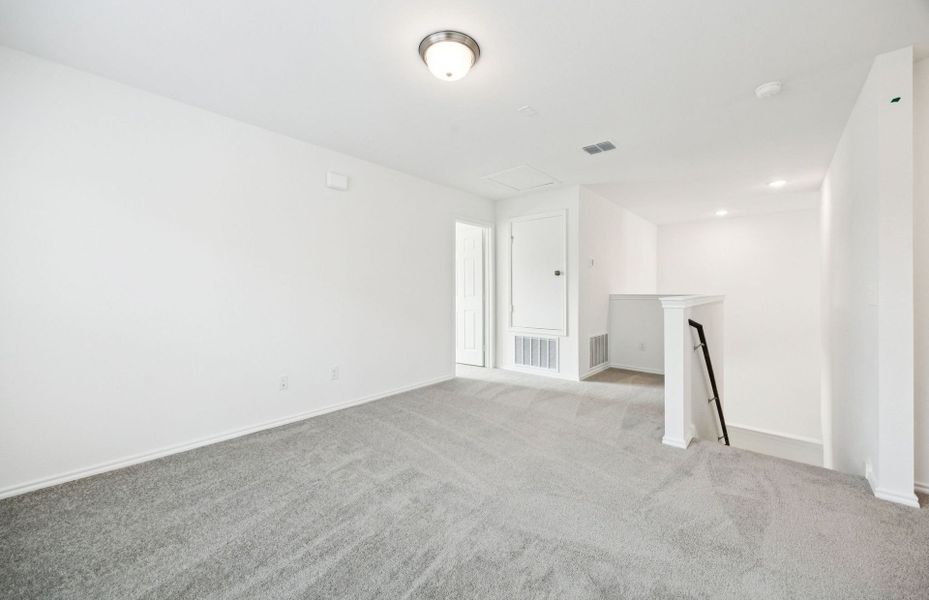 Representative unfurnished interior of a home built from the Camelia by Centex in Mobberly Farms, Pilot Point (Image 16).