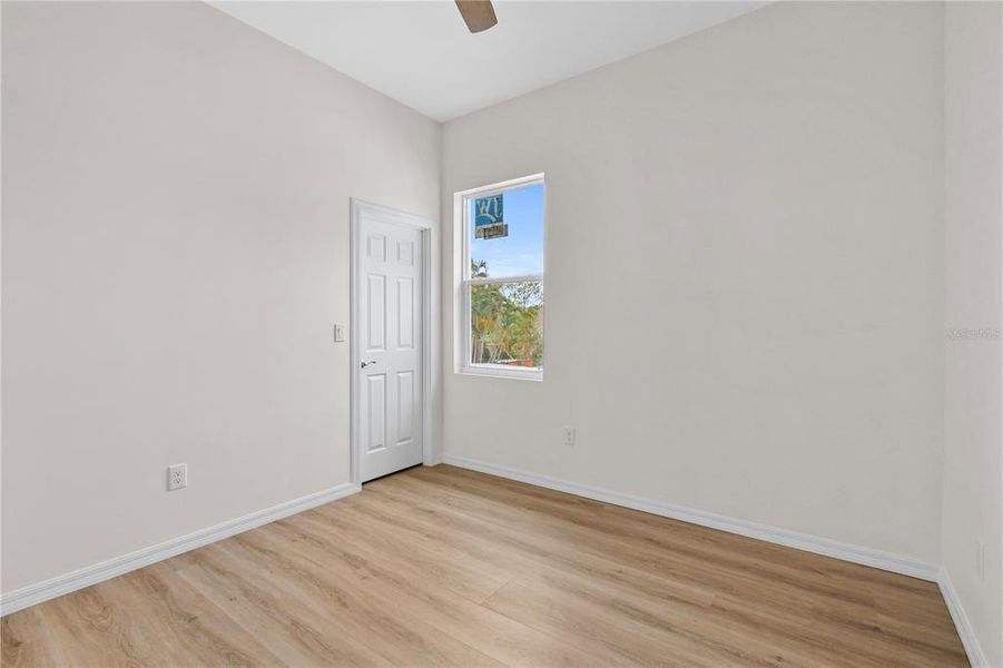 Spacious, unfurnished interior of a new home in , St. Petersburg (Image 24).