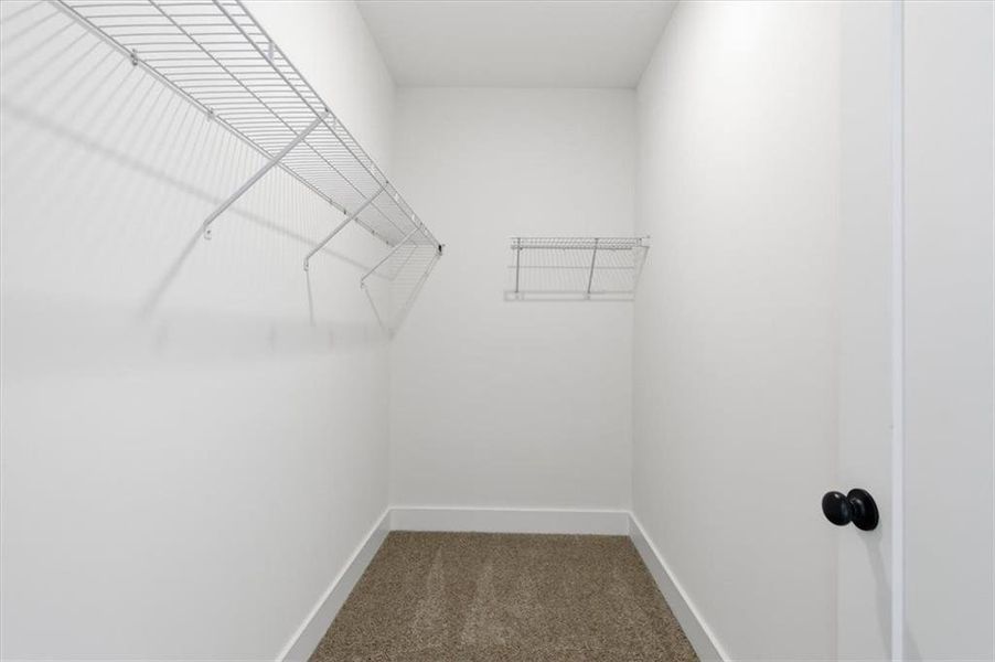 Spacious, unfurnished interior of a new home in , Atlanta (Image 40).