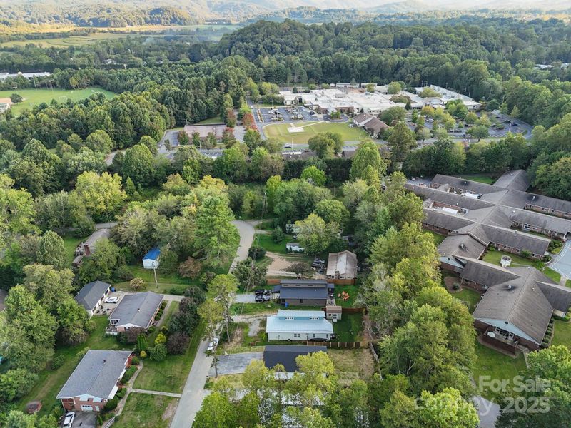 Image 43 of a home in . Image 43 of a home in .