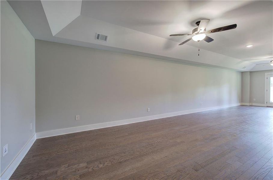 Spacious, unfurnished interior of a new home in , Euharlee (Image 44).
