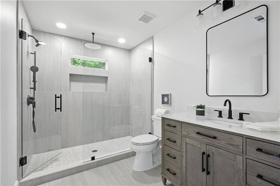 Furnished interior view inside a new home in , Woodstock (Image 25).