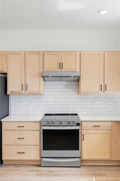 Furnished interior view inside a new home in , Parrish (Image 12).