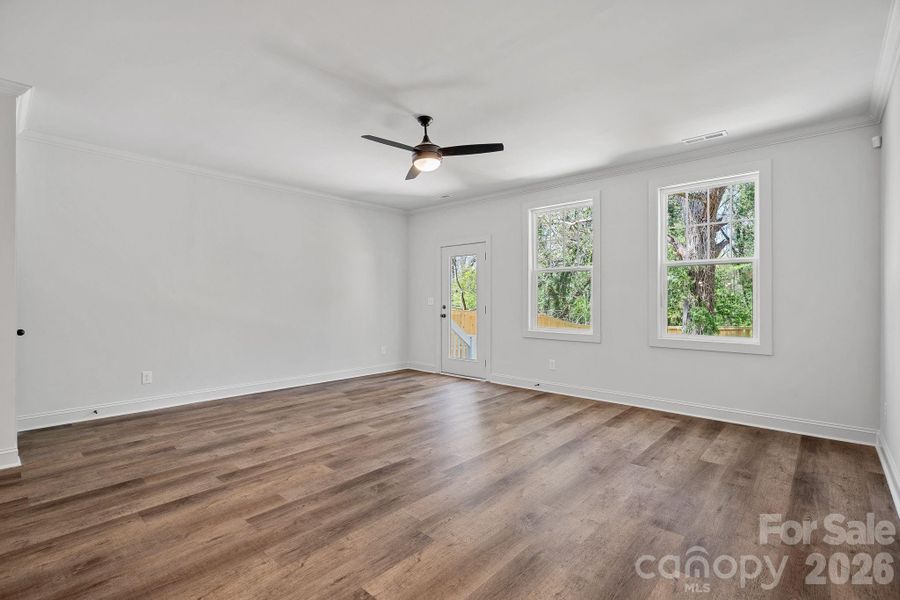 Spacious, unfurnished interior of a new home in , Charlotte (Image 18).
