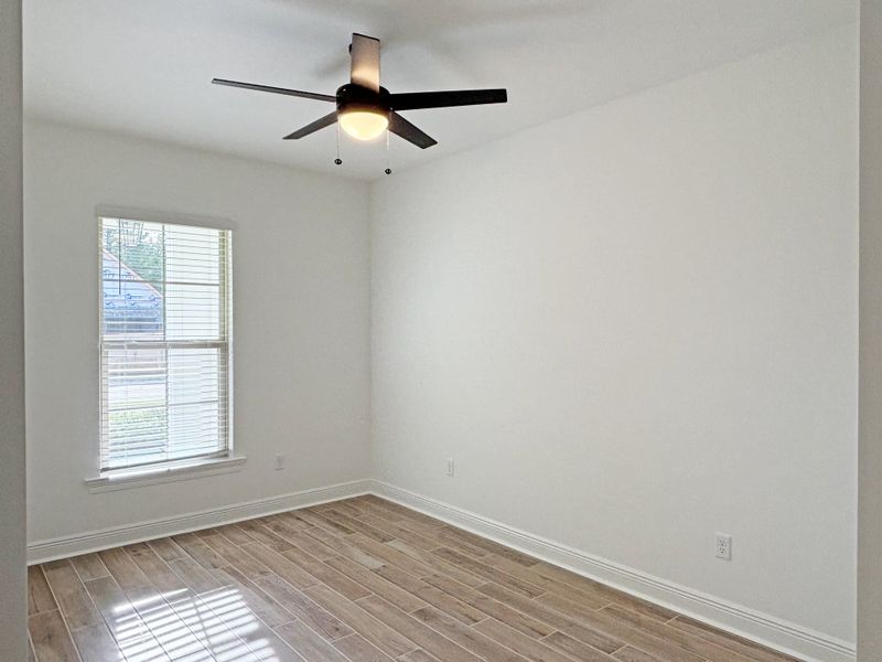 Spacious, unfurnished interior of a new home in Bird Song at Hammock Bay, Freeport (Image 20). Spacious, unfurnished interior of a new home in Bird Song at Hammock Bay, Freeport (Image 20).