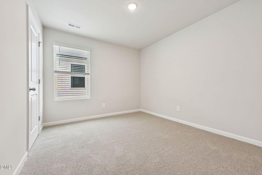 24-web-or-mls-Raleigh - Oak Manor - 617