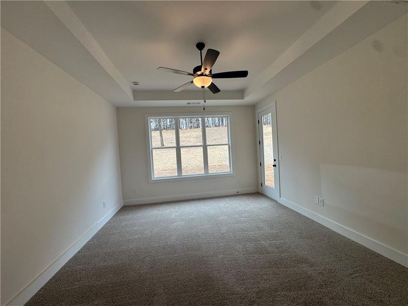 Spacious, unfurnished interior of a new home in , Waleska (Image 14).