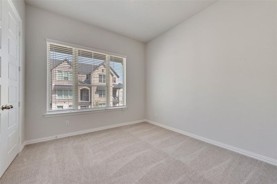 Spacious, unfurnished interior of a new home in Wade Settlement Townhomes, Frisco (Image 16).