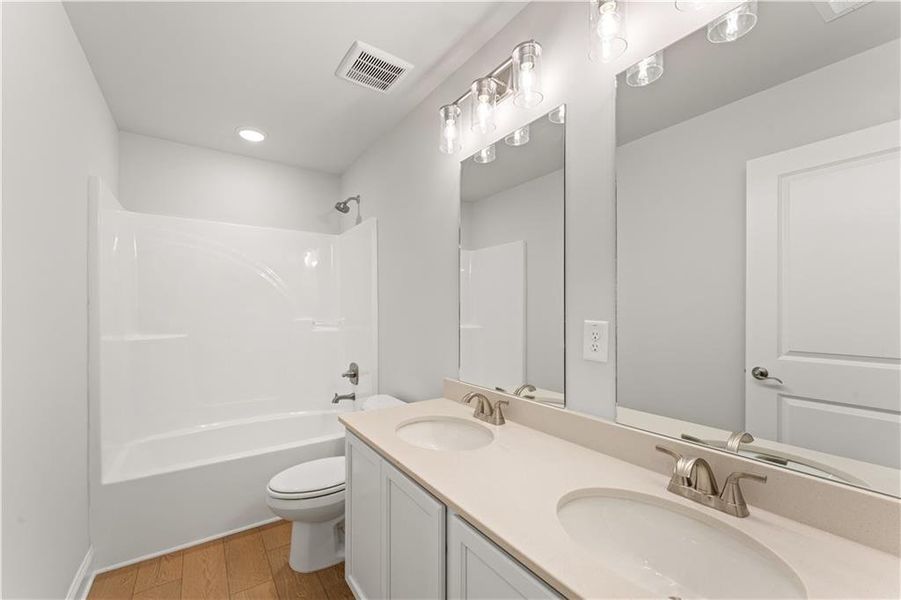 Furnished interior view inside a new home in , Calhoun (Image 4).
