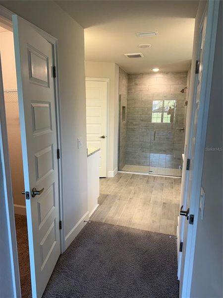 Spacious, unfurnished interior of a new home in , Port Charlotte (Image 24).