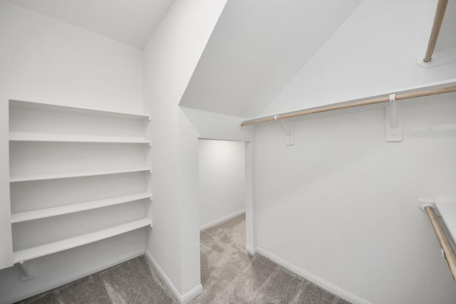 Spacious, unfurnished interior of a new home in , Katy (Image 27).