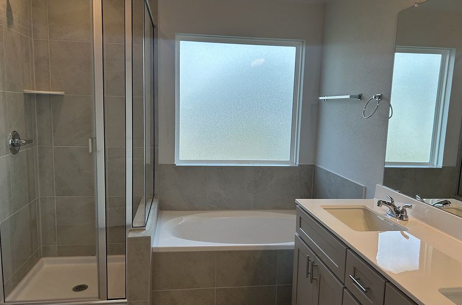 Furnished interior view inside a new home in Porter Country, Kyle (Image 4).