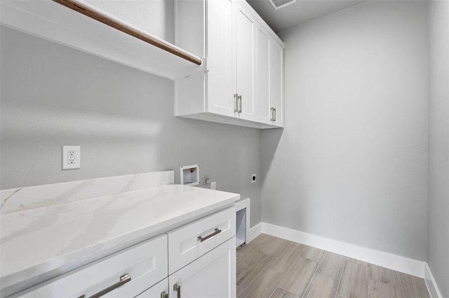 Furnished interior view inside a new home in , Corsicana (Image 14). Furnished interior view inside a new home in , Corsicana (Image 14).