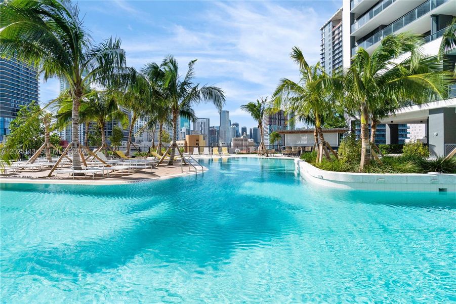 Condo located in Miami, FL showcasing its design and architecture (Image 2). Condo located in Miami, FL showcasing its design and architecture (Image 2).