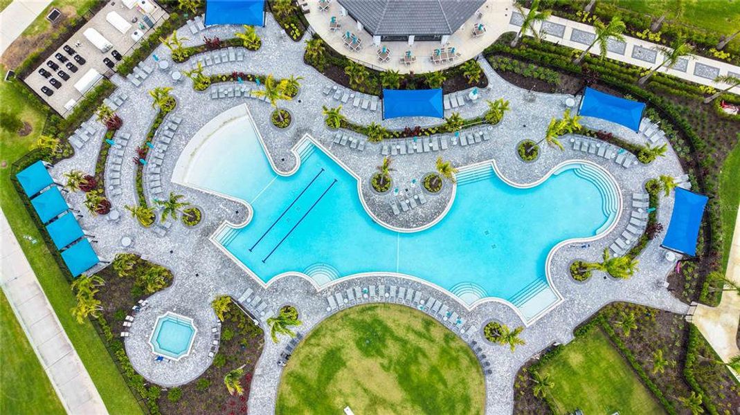 Community amenities in Wellen Park Golf & Country Club, Venice (Image 39).