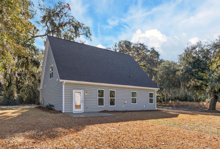 Exterior details and patio area of a home in Academy Park, Beaufort (Image 28).