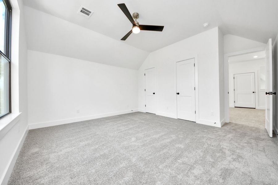 Spacious, unfurnished interior of a new home in Caywood Place, Houston (Image 38). Spacious, unfurnished interior of a new home in Caywood Place, Houston (Image 38).
