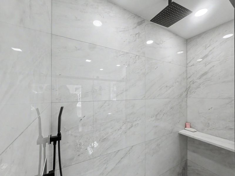 Close-up of interior finishes inside a home in , North Charleston (Image 19).