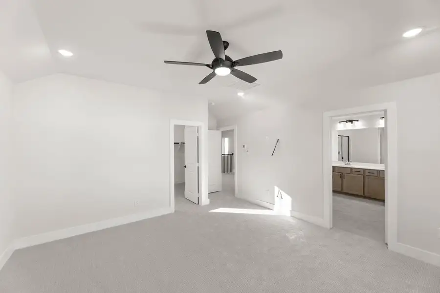 Spacious, unfurnished interior of a new home in Garden Collection at Harvest, Argyle (Image 23).