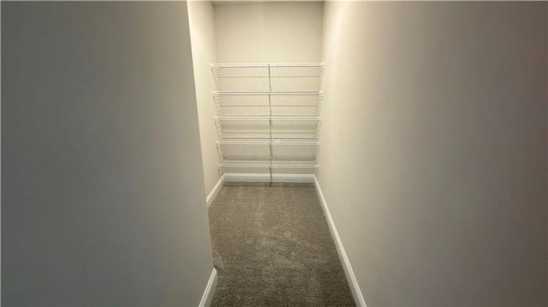 Spacious, unfurnished interior of a new home in Habersham Meadows, Demorest (Image 12).