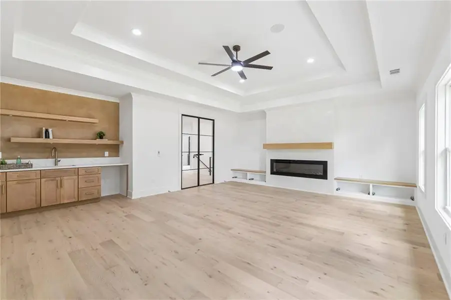 Spacious, unfurnished interior of a new home in , Hoschton (Image 48).