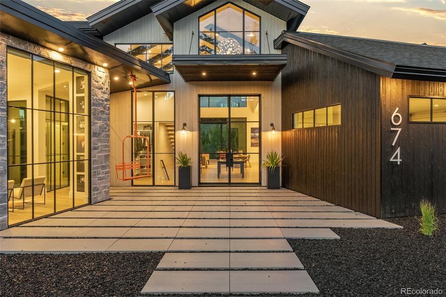 Image 37 of a home in .