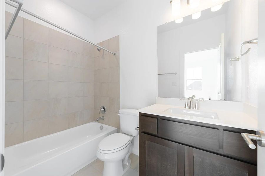 Dakota C Bathroom 4 Dakota C Bathroom 4