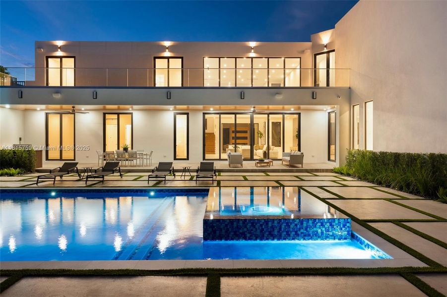 Exterior details and patio area of a home in , Pinecrest (Image 37).