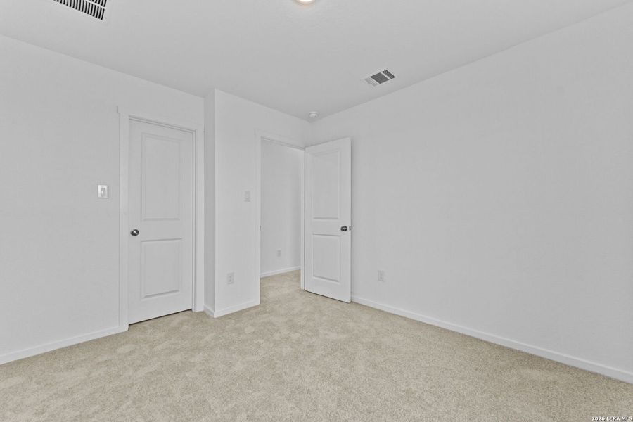 Spacious, unfurnished interior of a new home in Guadalupe Ridge, New Braunfels (Image 35). Spacious, unfurnished interior of a new home in Guadalupe Ridge, New Braunfels (Image 35).