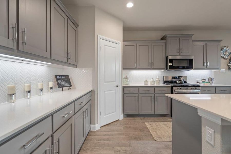 Furnished interior view inside a new home in Bluestem, Rhome (Image 30).