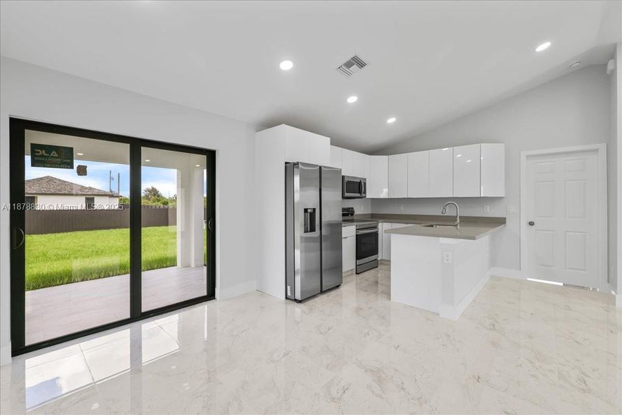 Image 33 of a home in .