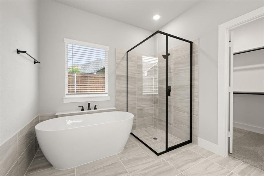 Furnished interior view inside a new home in Oaks of North Grove, Waxahachie (Image 17).