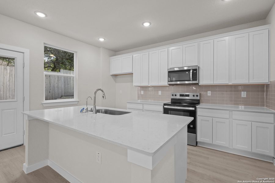 Furnished interior view inside a new home in Rosemont Hill, San Antonio (Image 4).