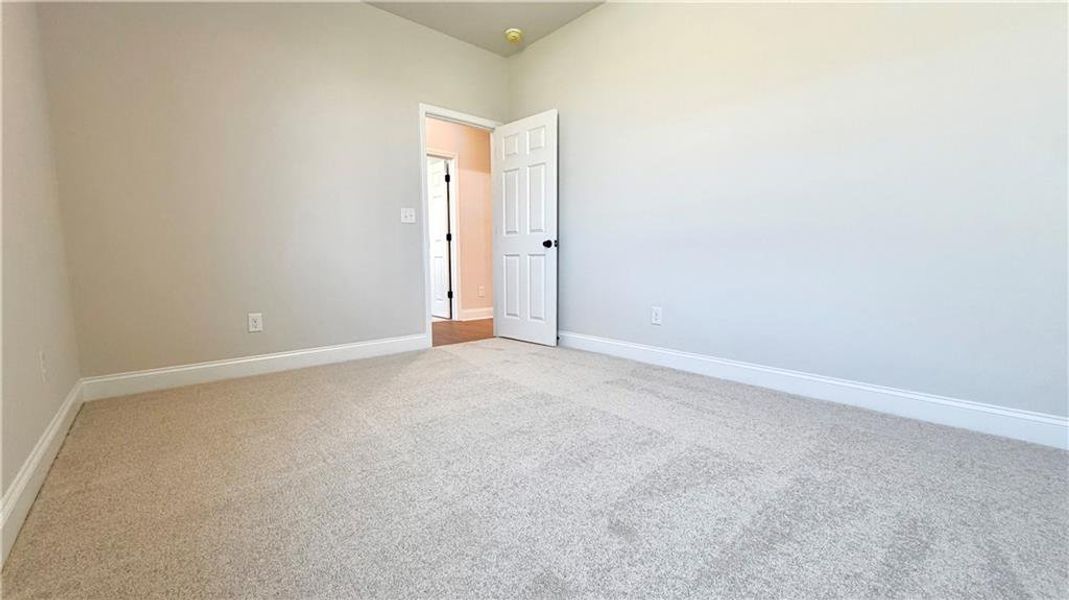 Spacious, unfurnished interior of a new home in Wehunt Meadows, Hoschton (Image 15).