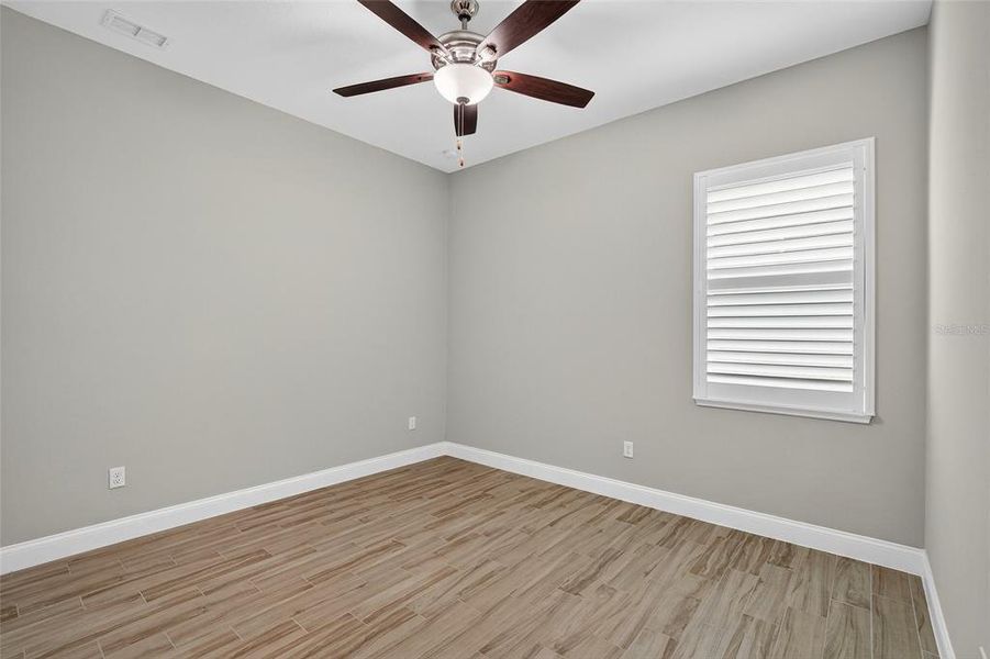 Spacious, unfurnished interior of a new home in , Daytona Beach (Image 19).