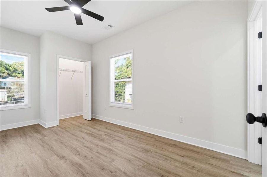 Spacious, unfurnished interior of a new home in , Athens (Image 19).