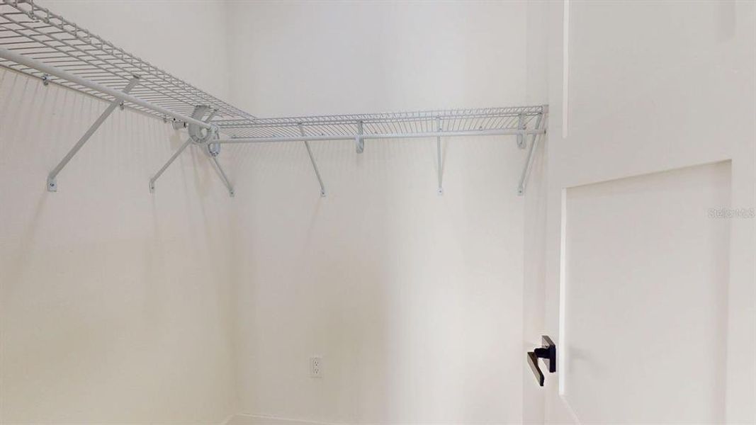 Spacious, unfurnished interior of a new home in , Tampa (Image 52).