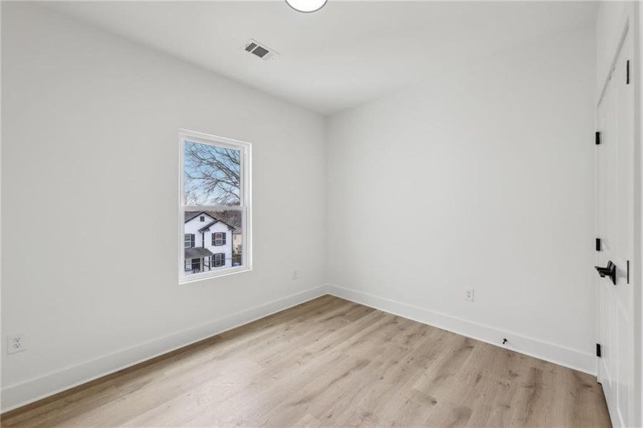 Image 47 of a home in .