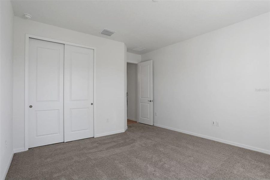 Spacious, unfurnished interior of a new home in Angeline, Land O' Lakes (Image 16).