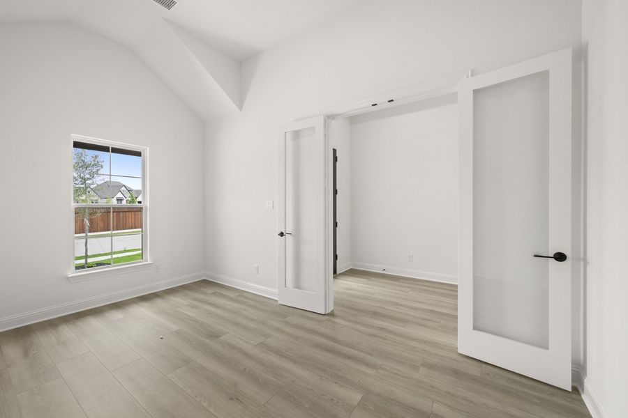Spacious, unfurnished interior of a new home in Redden Farms, Midlothian (Image 17).