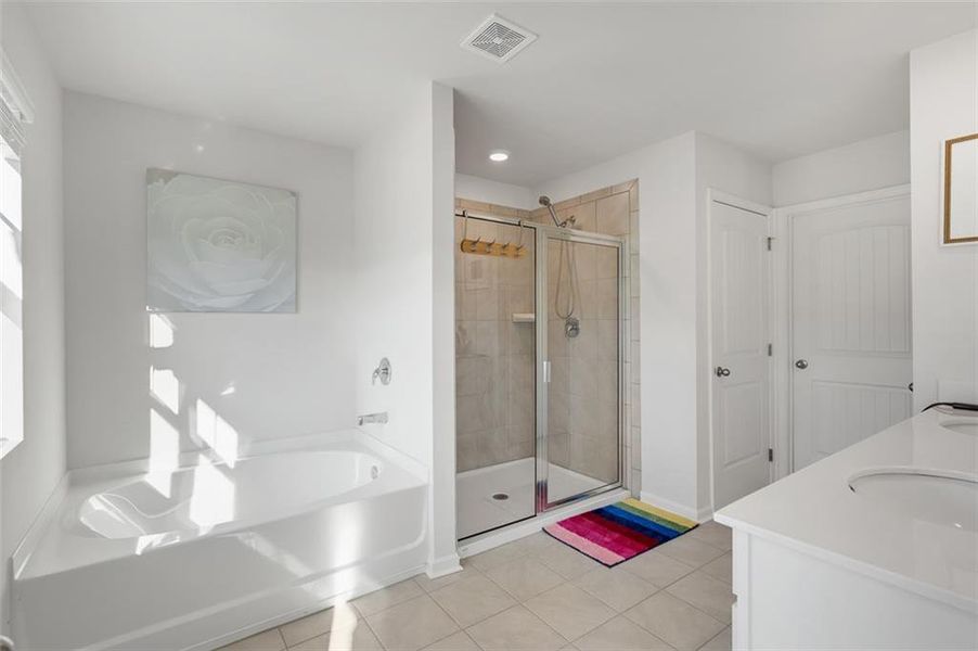 Furnished interior view inside a new home in , Buford (Image 34).