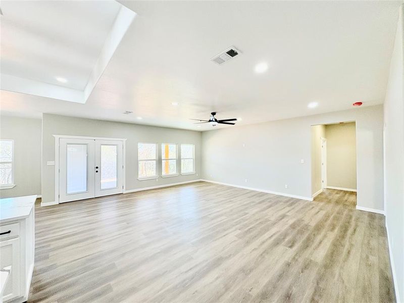 Spacious, unfurnished interior of a new home in , Graham (Image 34).