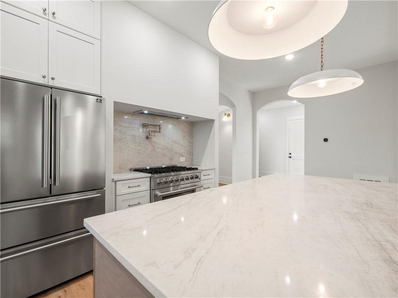 Furnished interior view inside a new home in , Gainesville (Image 16).