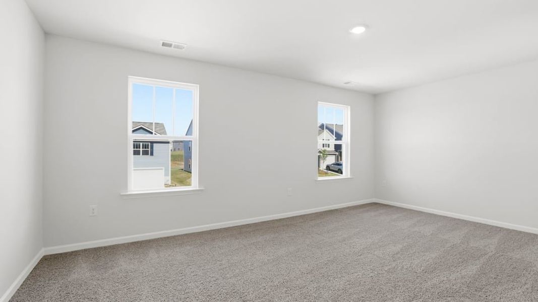 Spacious, unfurnished interior of a new home in Cedar Gap, Fountain Inn (Image 31).