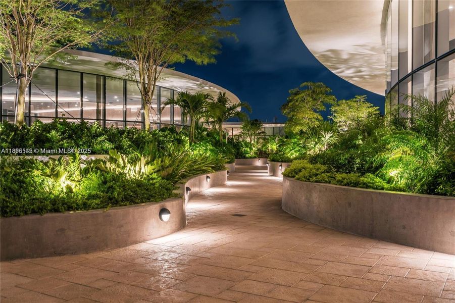 Community amenities in , Miami (Image 62). Community amenities in , Miami (Image 62).